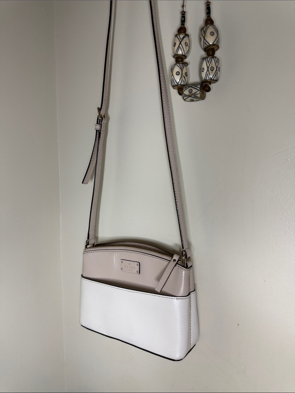Kate Spade Neutral Two-Tone Crossbody Bag in Blush and White